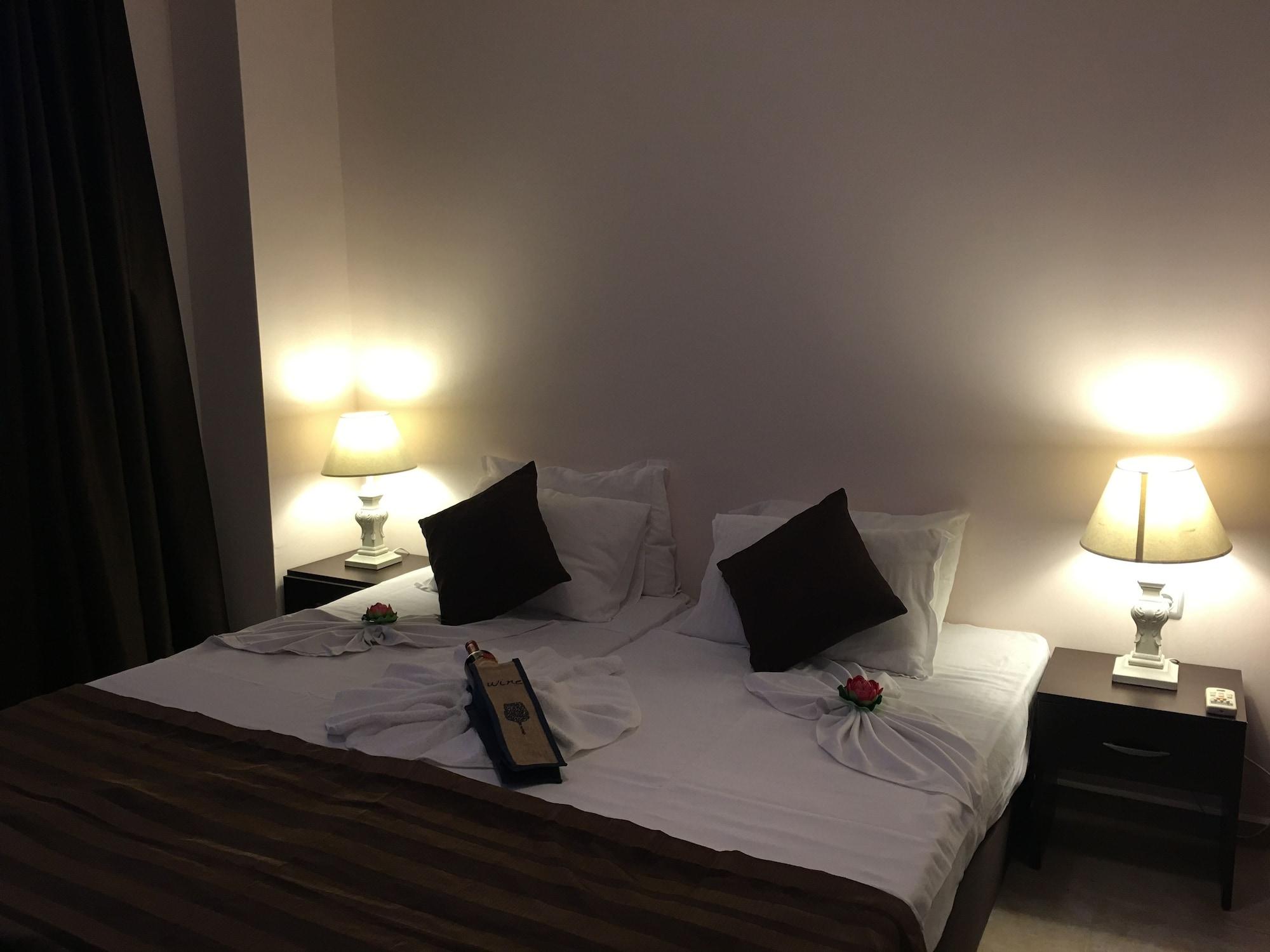 Beach Aparthotel Salt Lake Pomorie Exterior photo