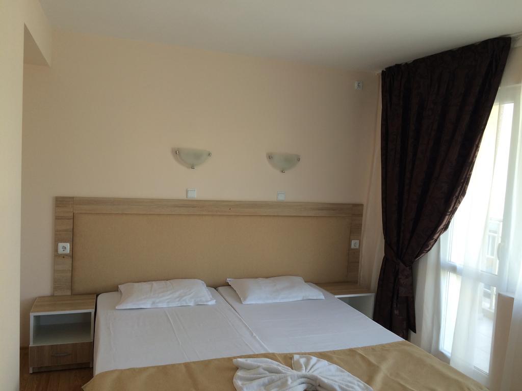 Beach Aparthotel Salt Lake Pomorie Exterior photo