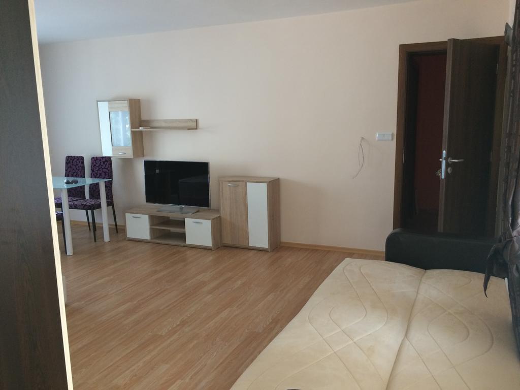 Beach Aparthotel Salt Lake Pomorie Exterior photo