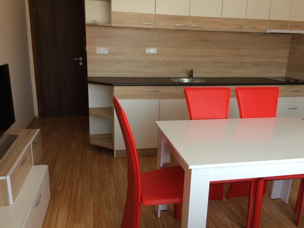 Beach Aparthotel Salt Lake Pomorie Exterior photo