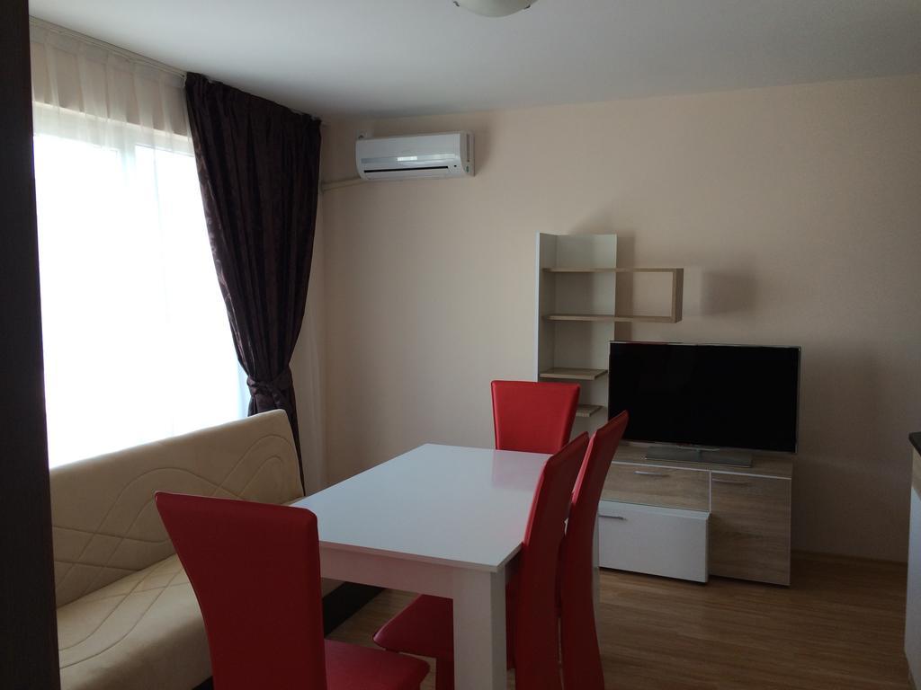 Beach Aparthotel Salt Lake Pomorie Exterior photo