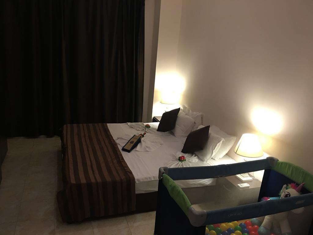 Beach Aparthotel Salt Lake Pomorie Exterior photo