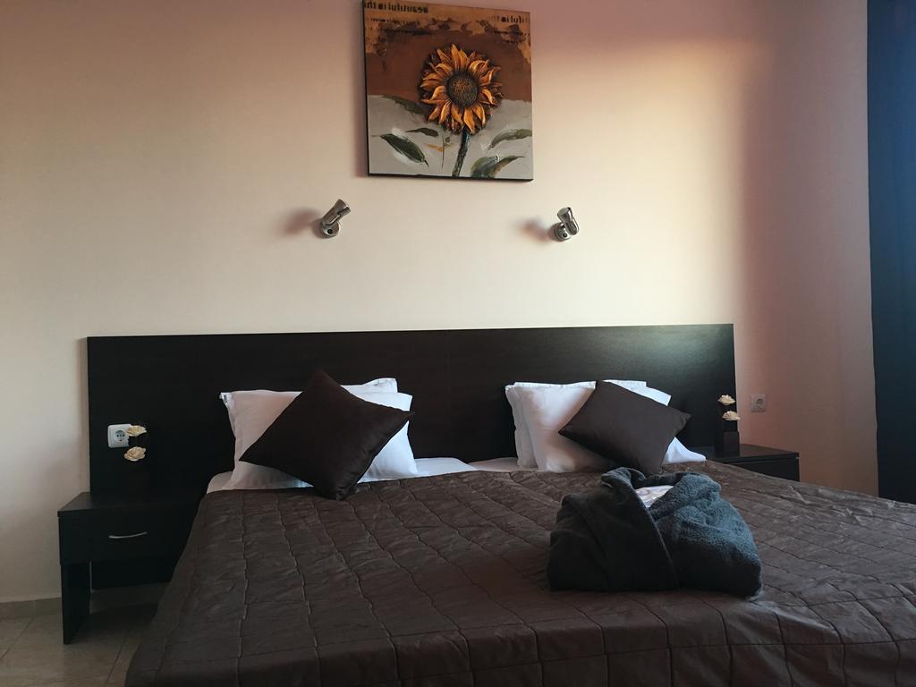 Beach Aparthotel Salt Lake Pomorie Exterior photo